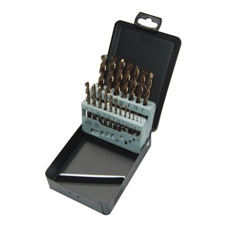 MILWAUKEE METALLIPORA HSS-G CO SARJA 19-OSAINEN. Kuvassa avoinainen rasia, jossa 19 poranterää.