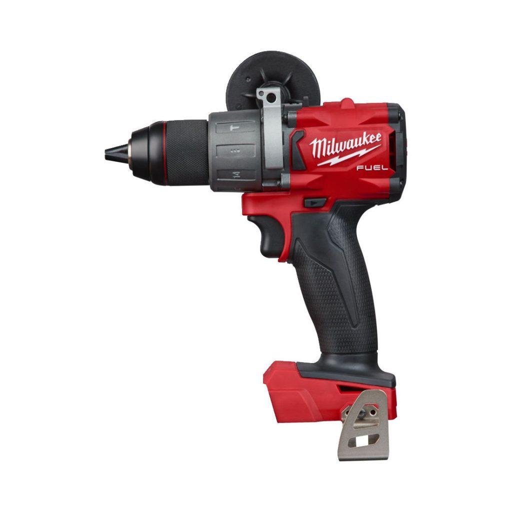 Milwaukee Iskuporakone M18 FPD2-0X. Kuva sivusta.