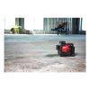 Milwaukee Ristilinjalaser M12 3PL-401C. Kuvassa laseri työmaan lattialla.