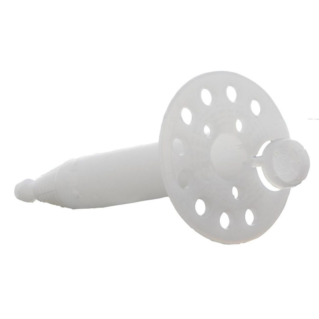 Spit eristekiinnike 120mm ammuttava. Kuva eristekiinnikkeen laipasta etuviistosta tulppa auki.