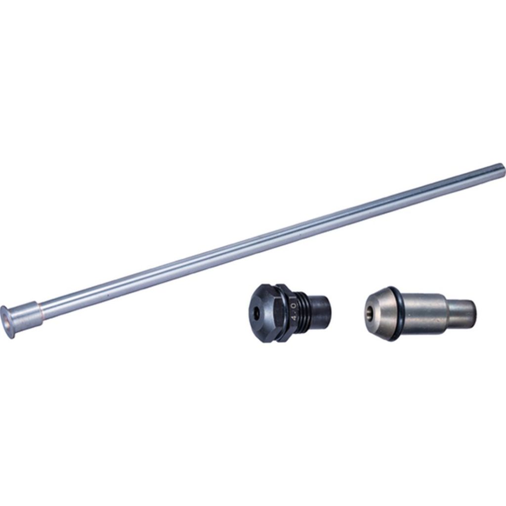 MAKITA Suukappale 4,0mm niiteille, kiinnipitävä. Karakoot 2,2-2,6mm. Ohjainputki ja leuan työnnin. Kuvassa tarvikesarja etuviistosta.