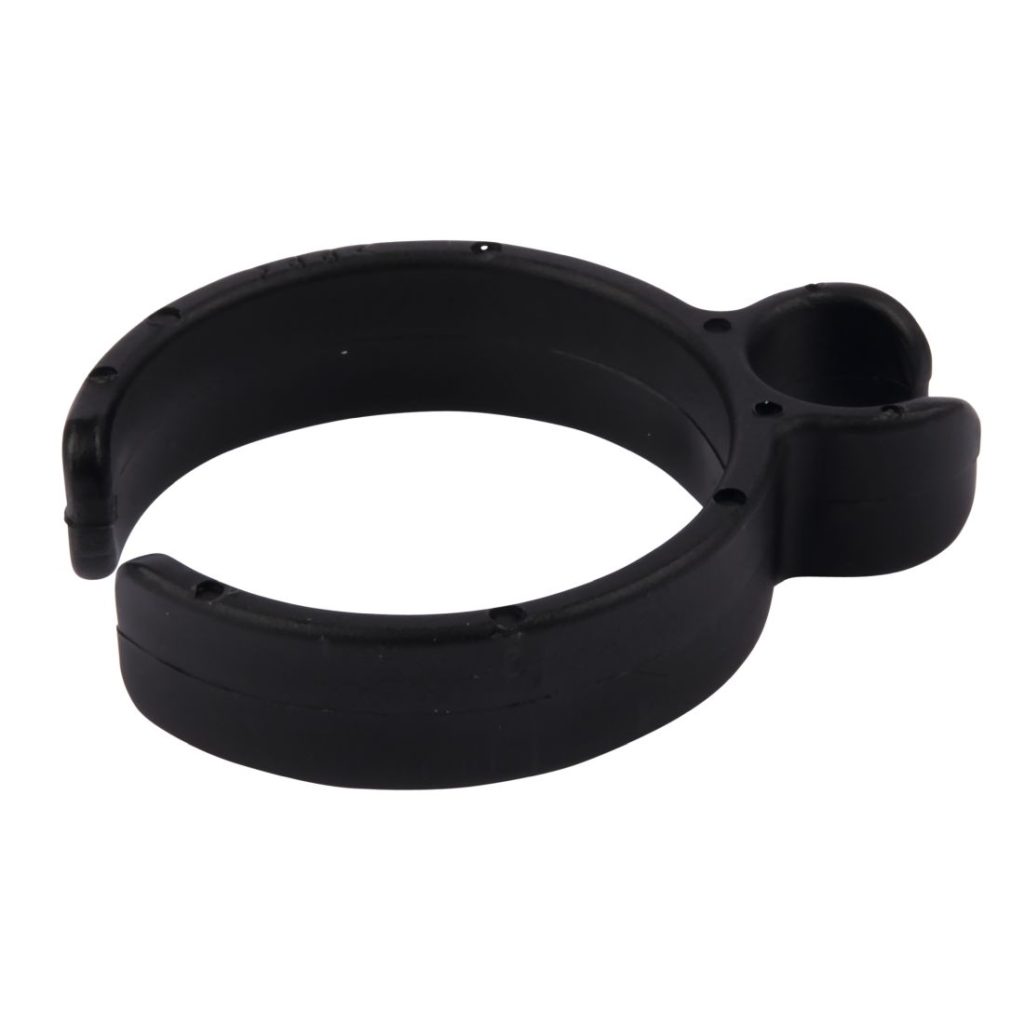 MAKITA Sähköjohdon pidike 28mm letkulle. Kuvassa pidike etuyläviistosta.