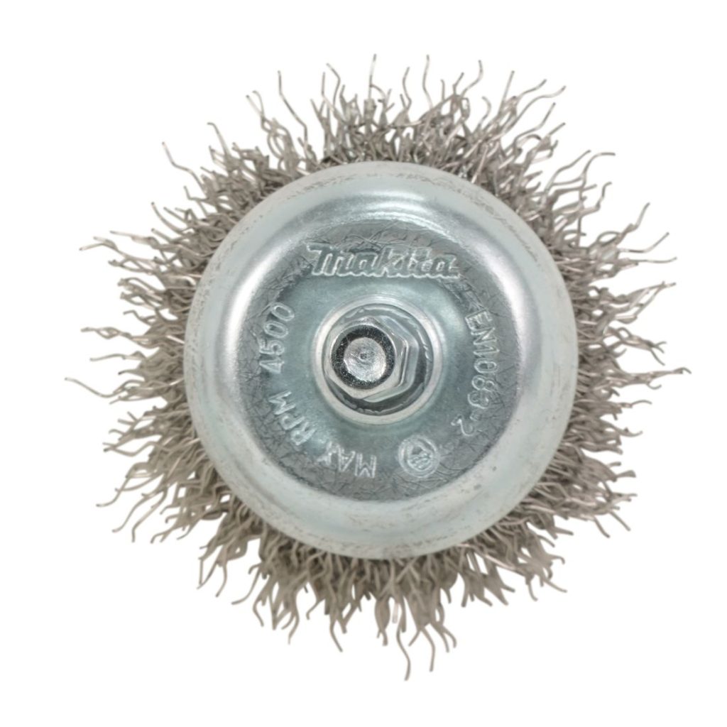 MAKITA Teräsharja 38 mm. Kuvassa kuppiharja ylhäältäpäin.