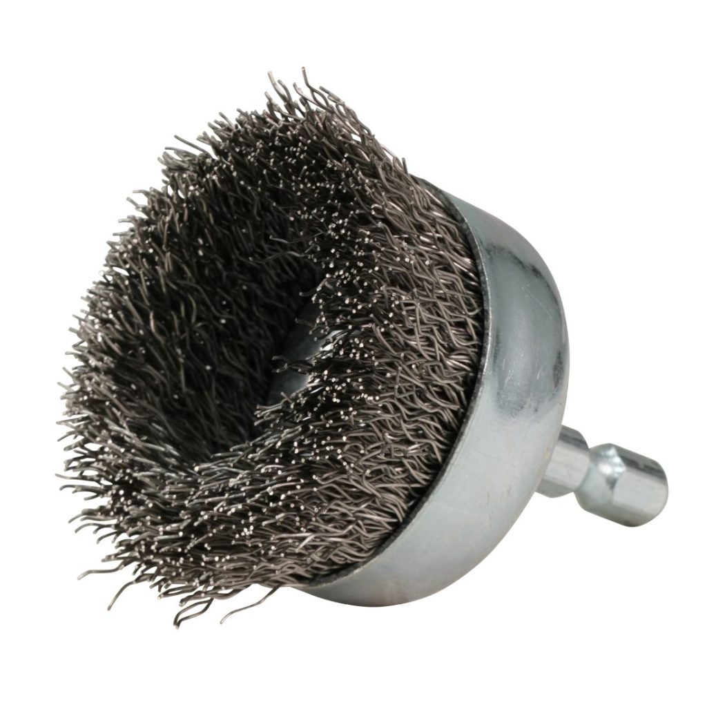 MAKITA Teräsharja 50 mm. Kuvassa kuppiharja etualaviistosta.