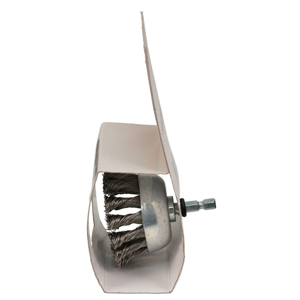 MAKITA Teräsharja 65 mm. Kuvassa kuppiharjapakkaus sivustapäin.