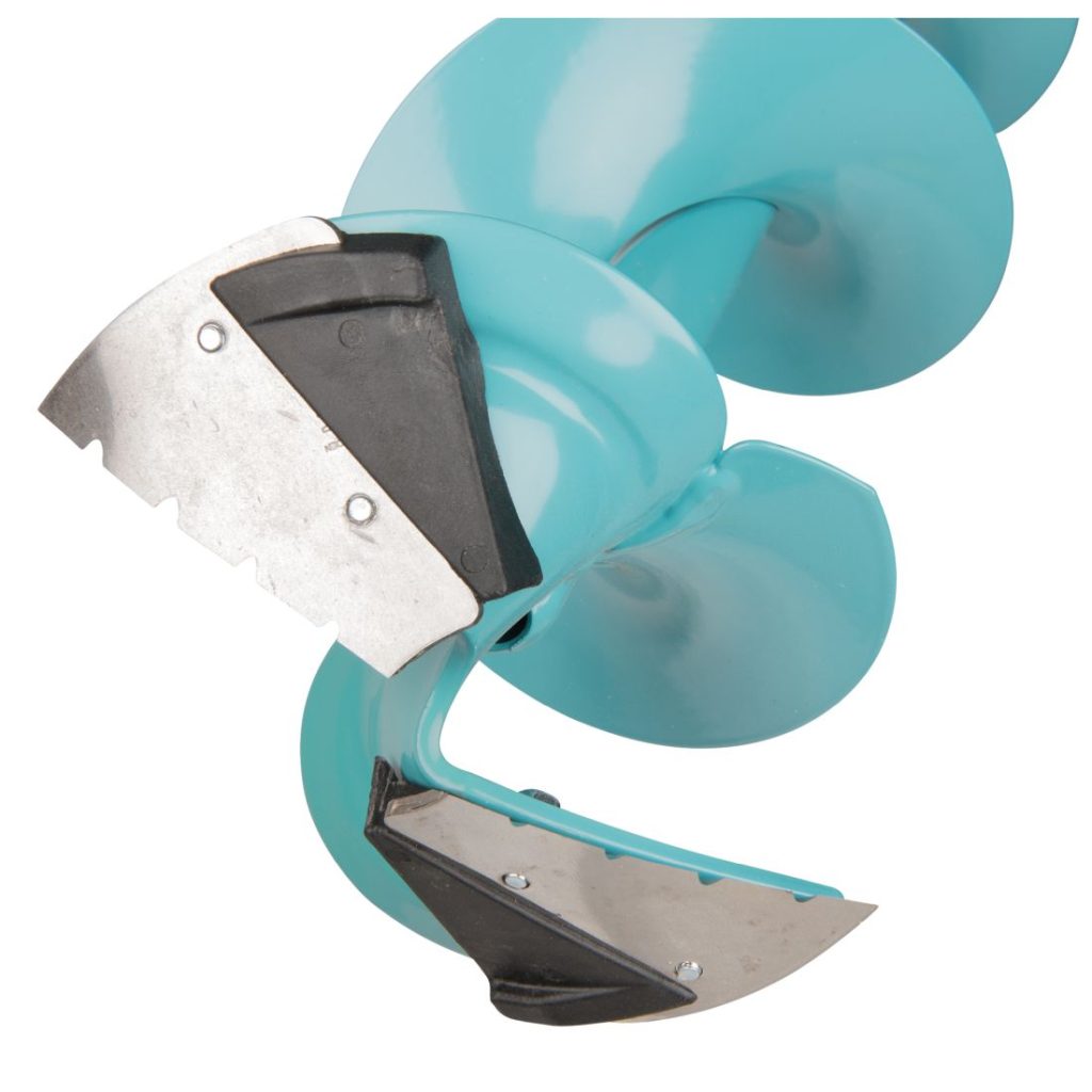 MAKITA Jääkairan teräpalat EZ CUT 155 mm. Kuvassa teräpalat kiinnitettynä jääkairaan alaviistosta.