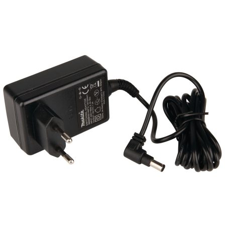 MAKITA Verkkovirta-adapteri DMR108, DMR106 , BMR103. Kuvassa verkkovirta-adapteri etuyläviistosta.