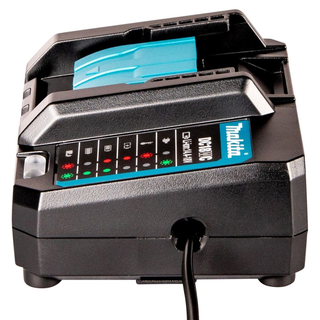 MAKITA Latauslaite DC18WC LXT. Kuvassa latauslaite vasemmalta sivustapäin.