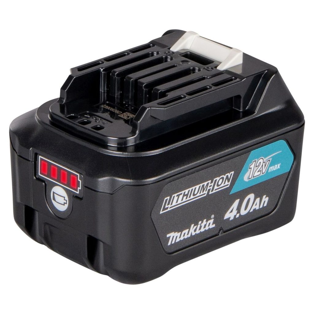 MAKITA Akku 4,0 Ah CXT BL1041B. Kuvassa akku takayläviistosta.