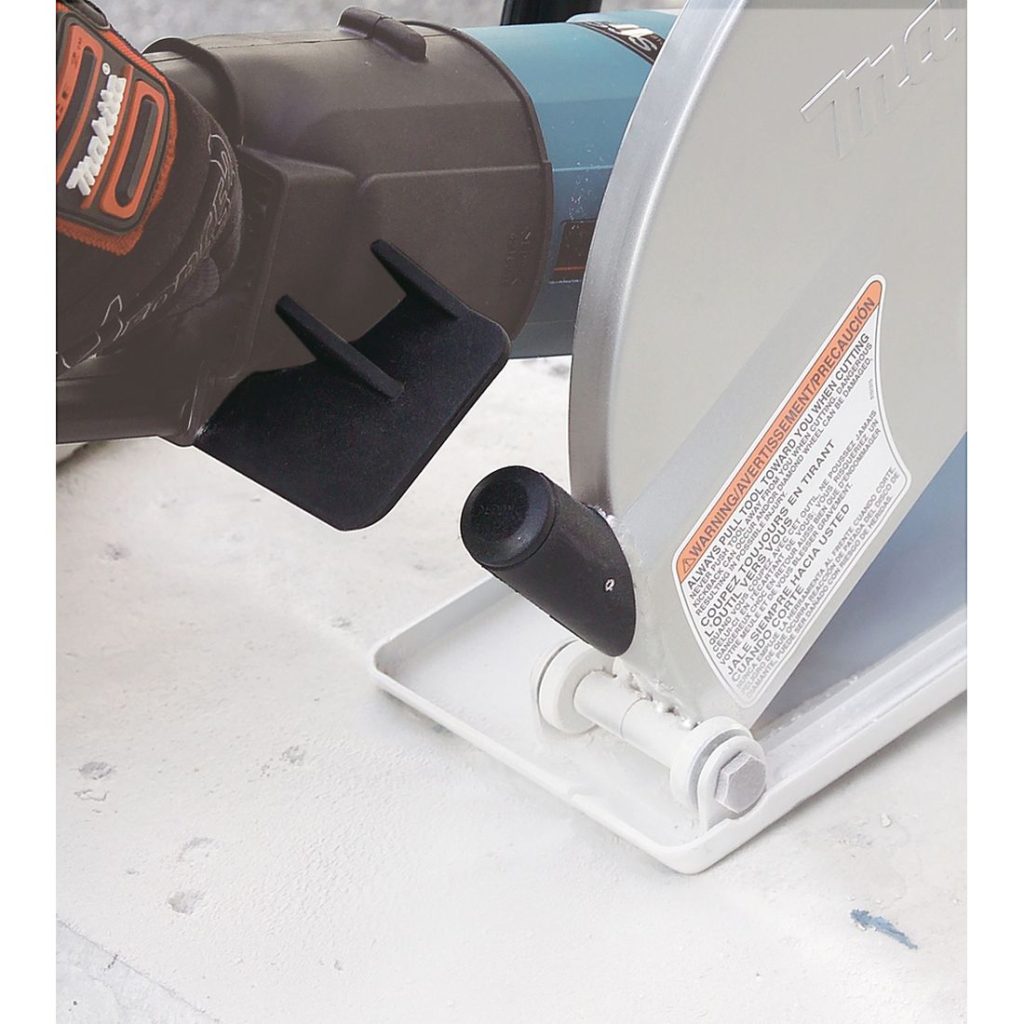 MAKITA Betonileikkuri. Lähikuvassa betonileikkurin Makitan patentoima Super Joint System, joka suojaa vaihteistoa ja käyttäjää takapotkuilta.