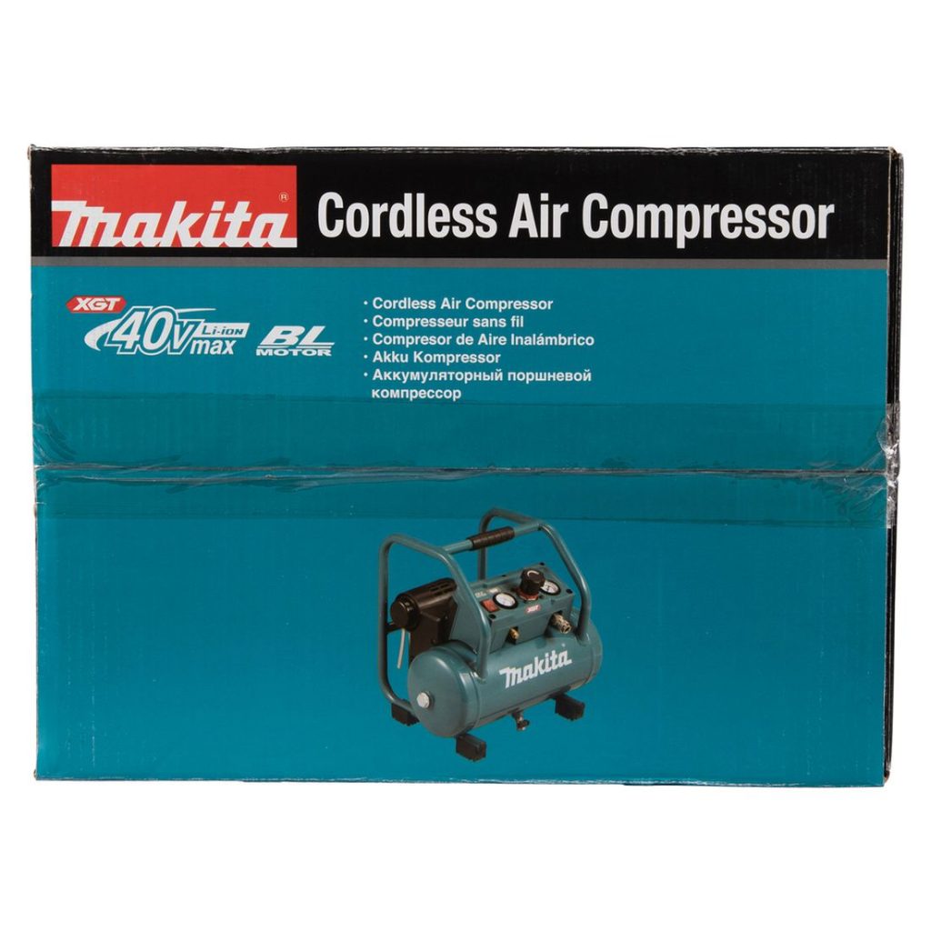 MAKITA Kompressori XGT. Kuvassa kompressorin tuotepakkaus edestäpäin.
