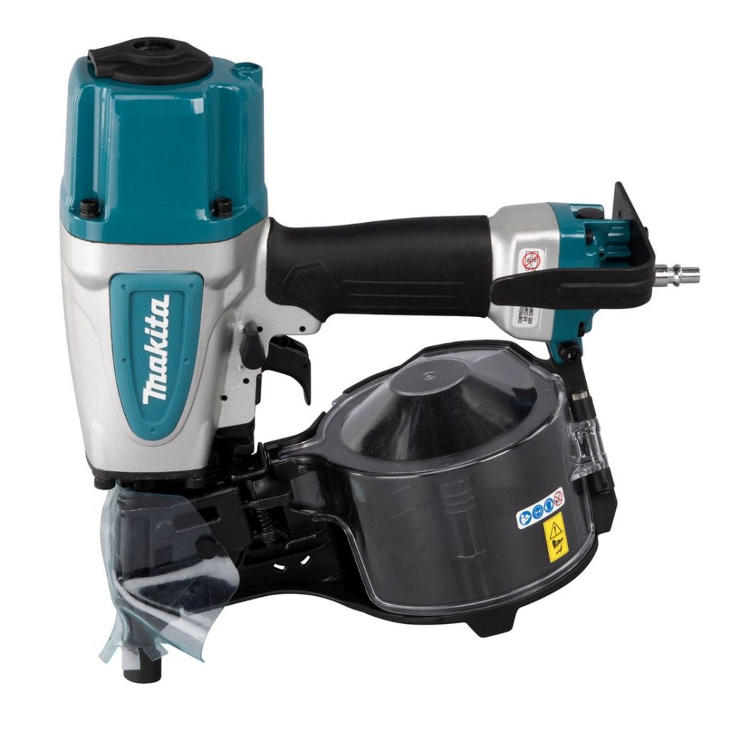 MAKITA Rullanaulain. Kuvassa rullanaulain vasemmalta sivustapäin.