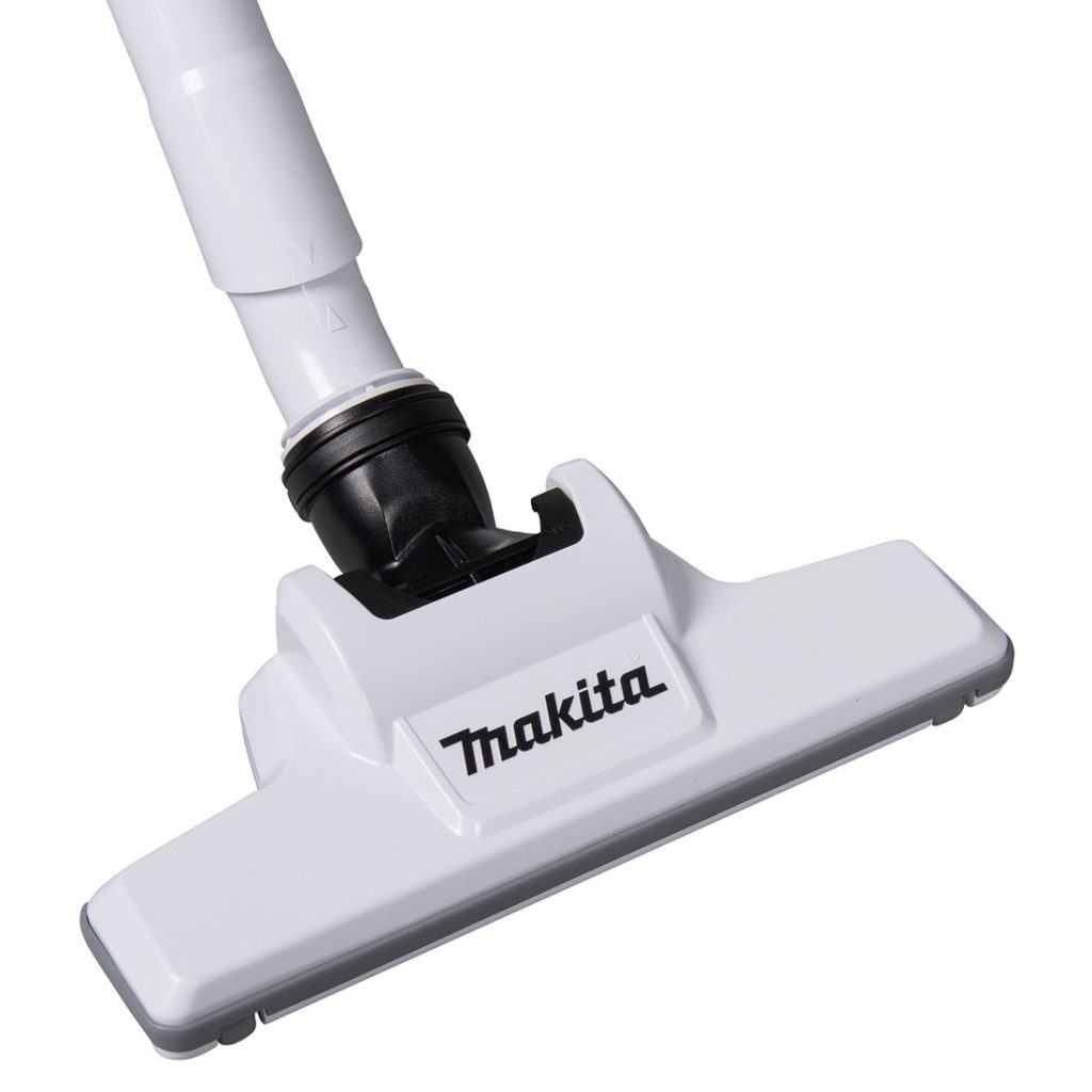 MAKITA Varsi-imuri XGT. Lähikuvassa varsi-imurin lattiasuulake.