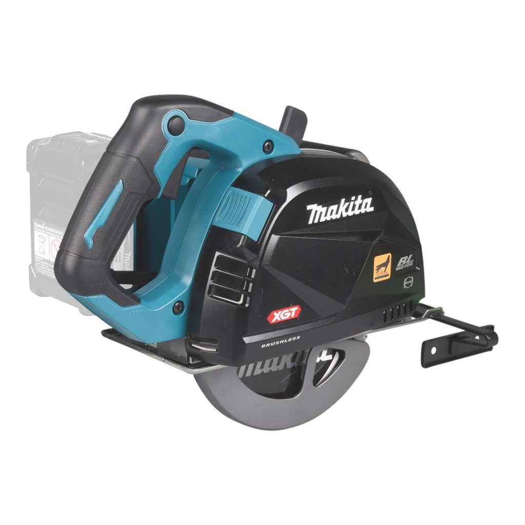 MAKITA Metallipyörösaha XGT. Kuvassa metallipyörösaha oikealta takaviistosta.