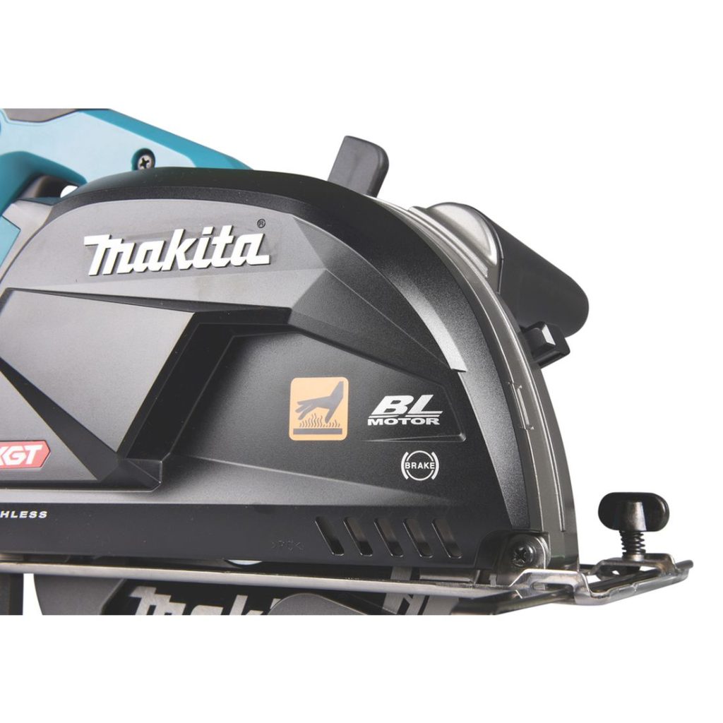 MAKITA Metallipyörösaha XGT. Lähikuvassa metallipyörösahan teräsuojus.
