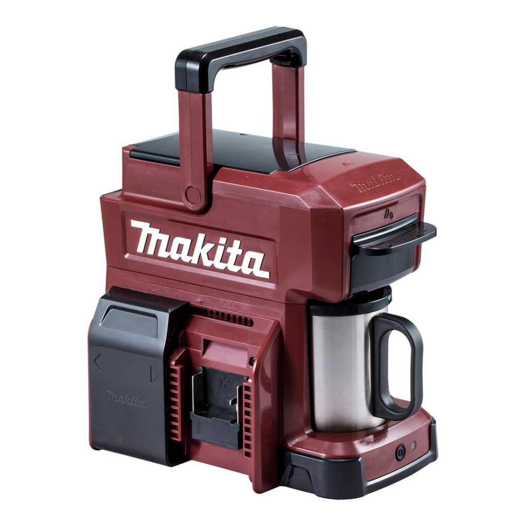 MAKITA Kahvinkeitin CXT / LXT. Kuvassa Kahvinkeitin CXT / LXT vasemmalta etuyläviistosta.