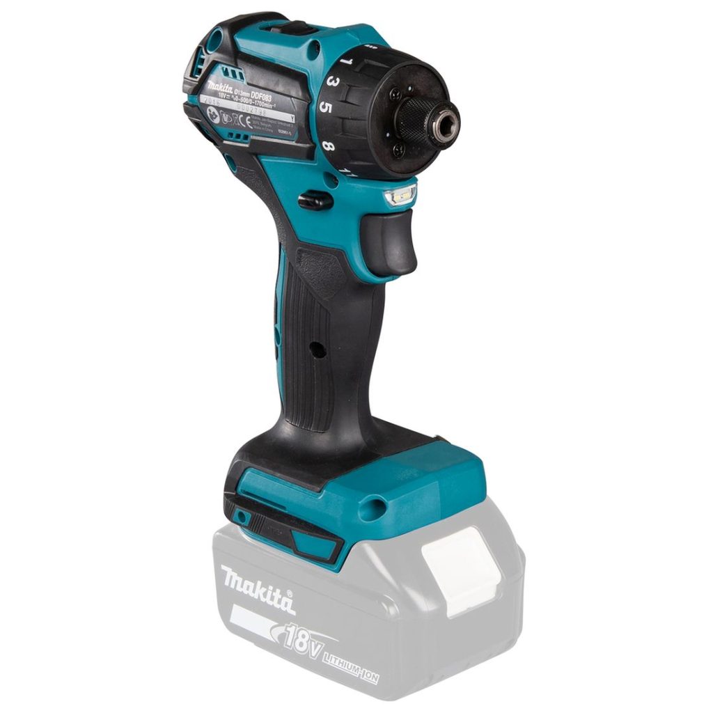 MAKITA Porakone LXT. Kuvassa Porakone LXT vasemmalta etuyläviistosta.