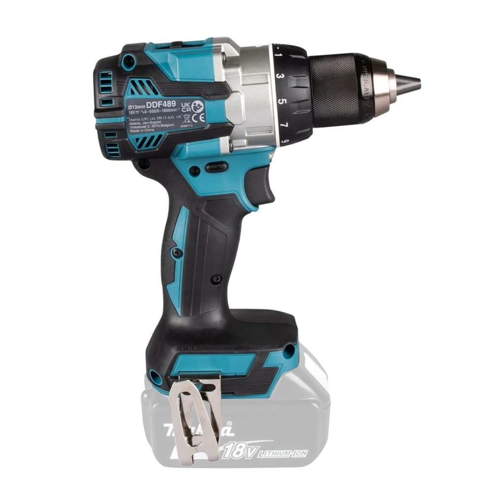 MAKITA Porakone LXT. Kuvassa Porakone LXT oikealta sivustapäin.