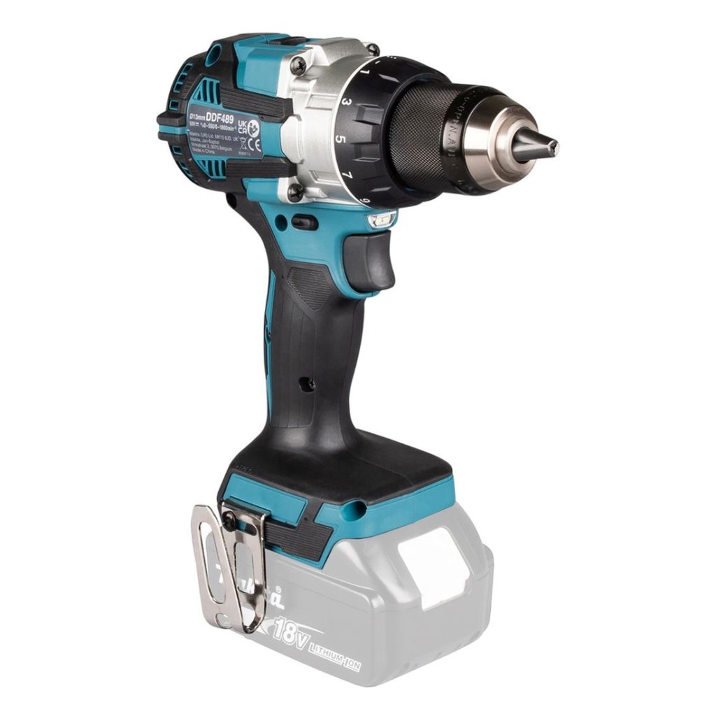 MAKITA Porakone LXT. Kuvassa Porakone LXT vasemmalta etuyläviistosta.