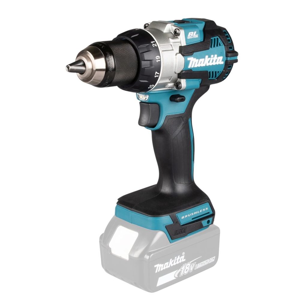 MAKITA Porakone LXT. Kuvassa Porakone LXT oikealta etuyläviistosta.