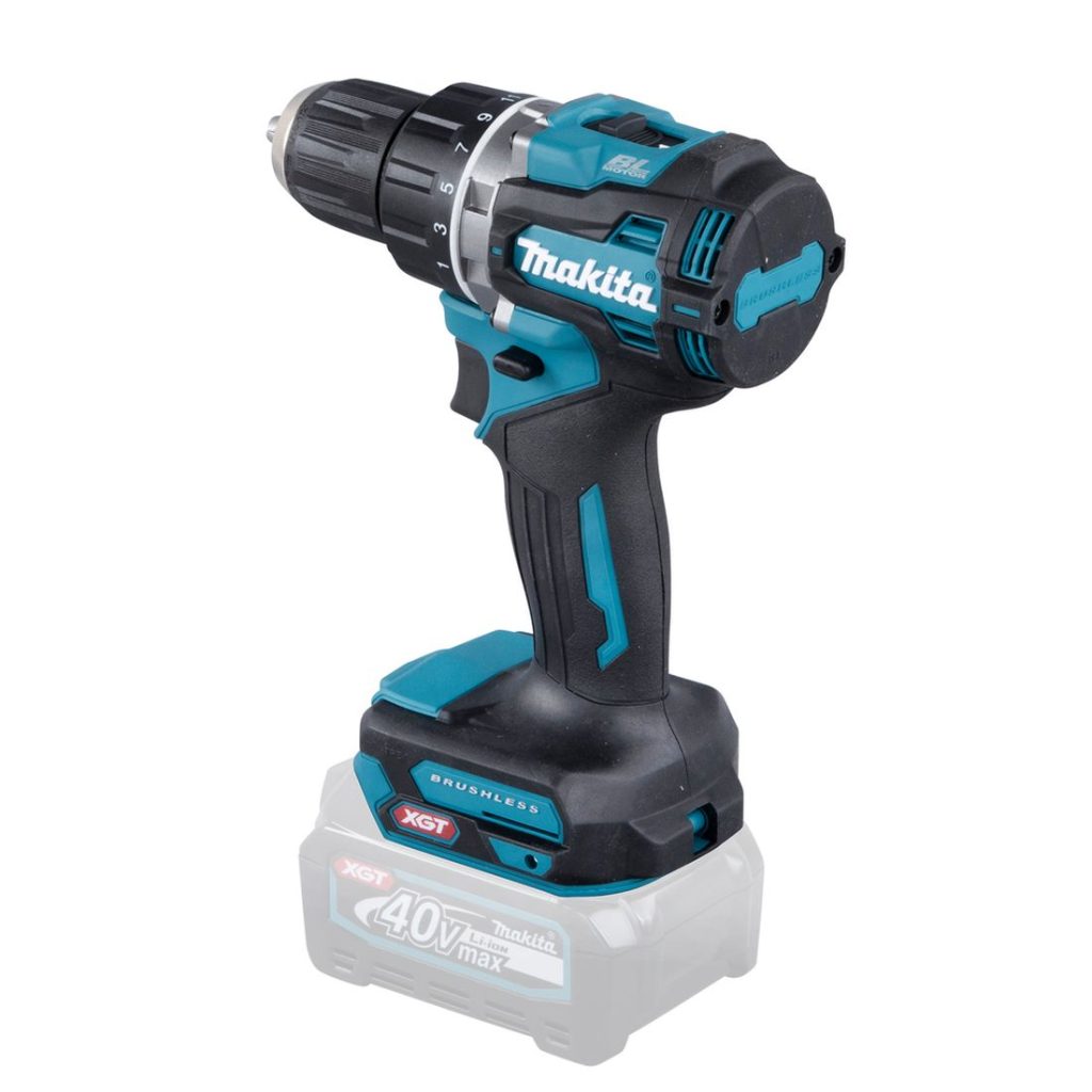 MAKITA Porakone XGT. Kuvassa Porakone XGT vasemmalta takayläviistosta.