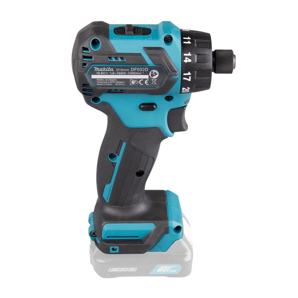 MAKITA Porakone CXT. Kuvassa Porakone CXT oikealta sivustapäin.