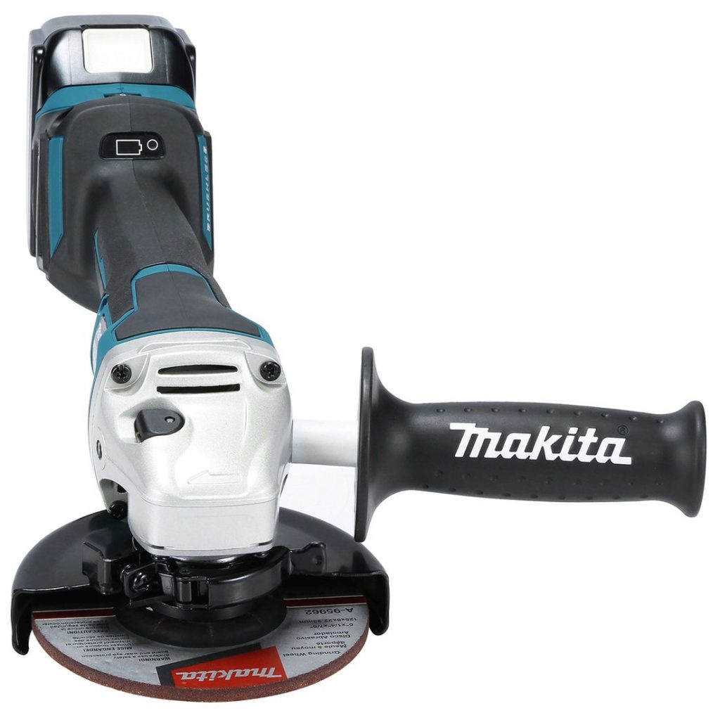 MAKITA Kulmahiomakone LXT. Kuvassa Kulmahiomakone LXT edestäpäin yläviistosta.