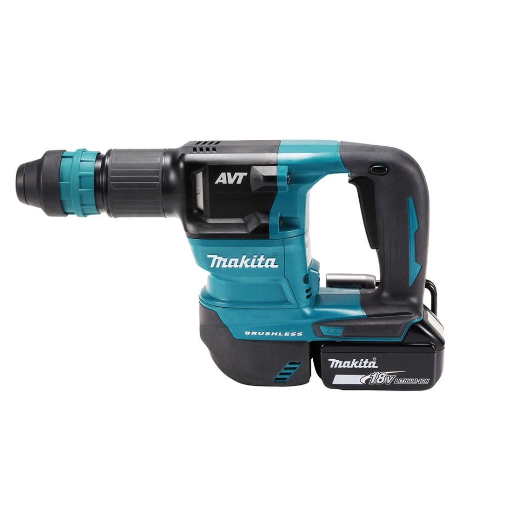 MAKITA Piikkausvasara LXT. Kuvassa Piikkausvasara LXT vasemmalta sivustapäin.