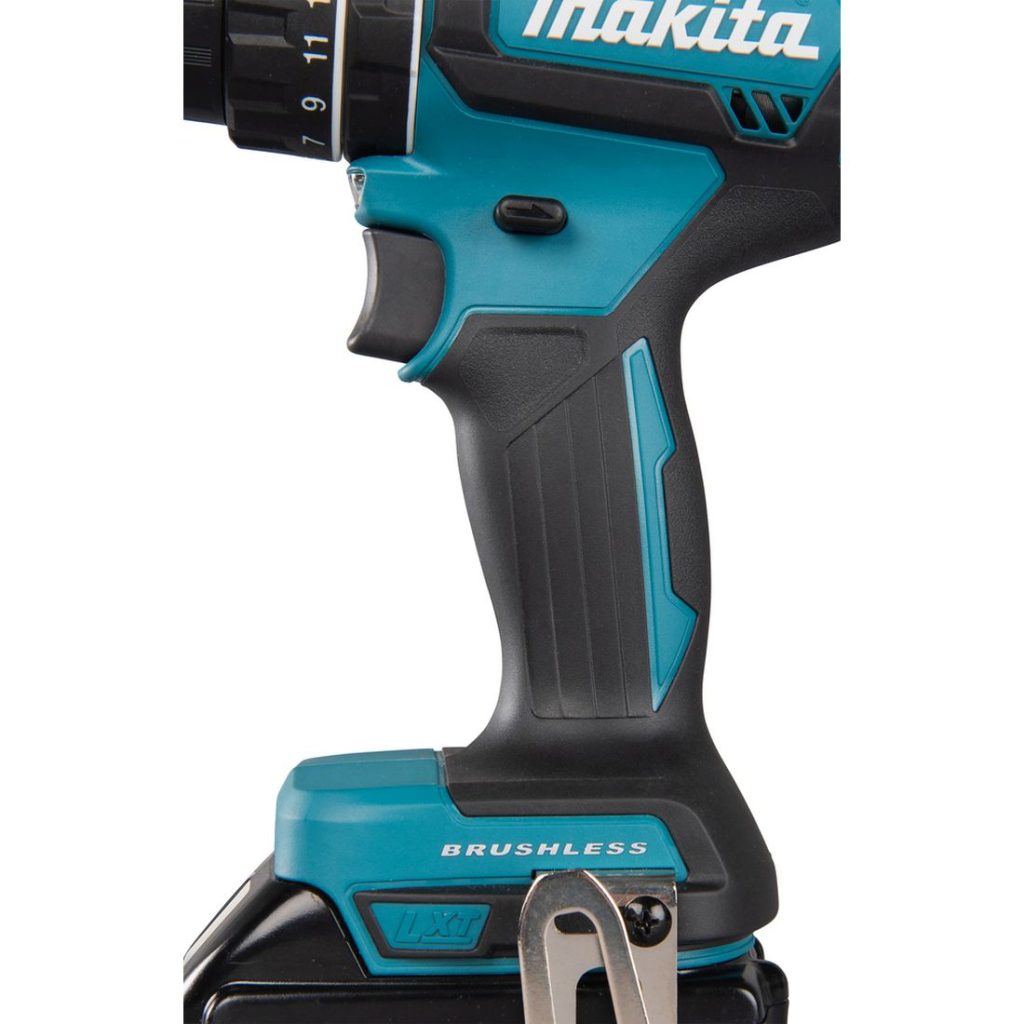 MAKITA Iskuporakone LXT. Lähikuvassa Iskuporakone LXT:n kädensija.