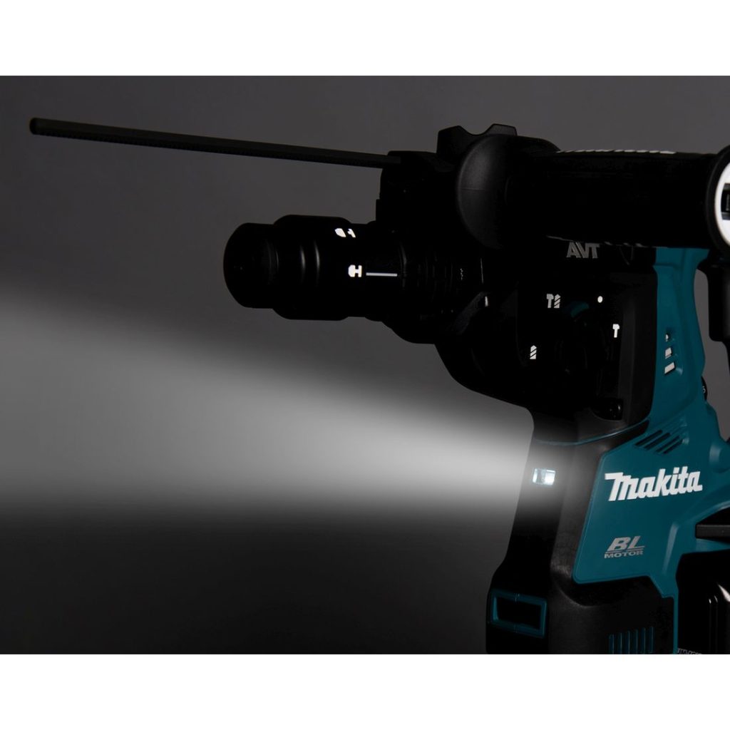 MAKITA Poravasara LXT. Lähikuvassa Poravasara LXT:n LED-valo.