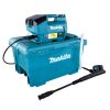 MAKITA Painepesuri LXT. Kuvassa Painepesuri LXT ja vesisäiliö vasemmalta etuyläviistosta.