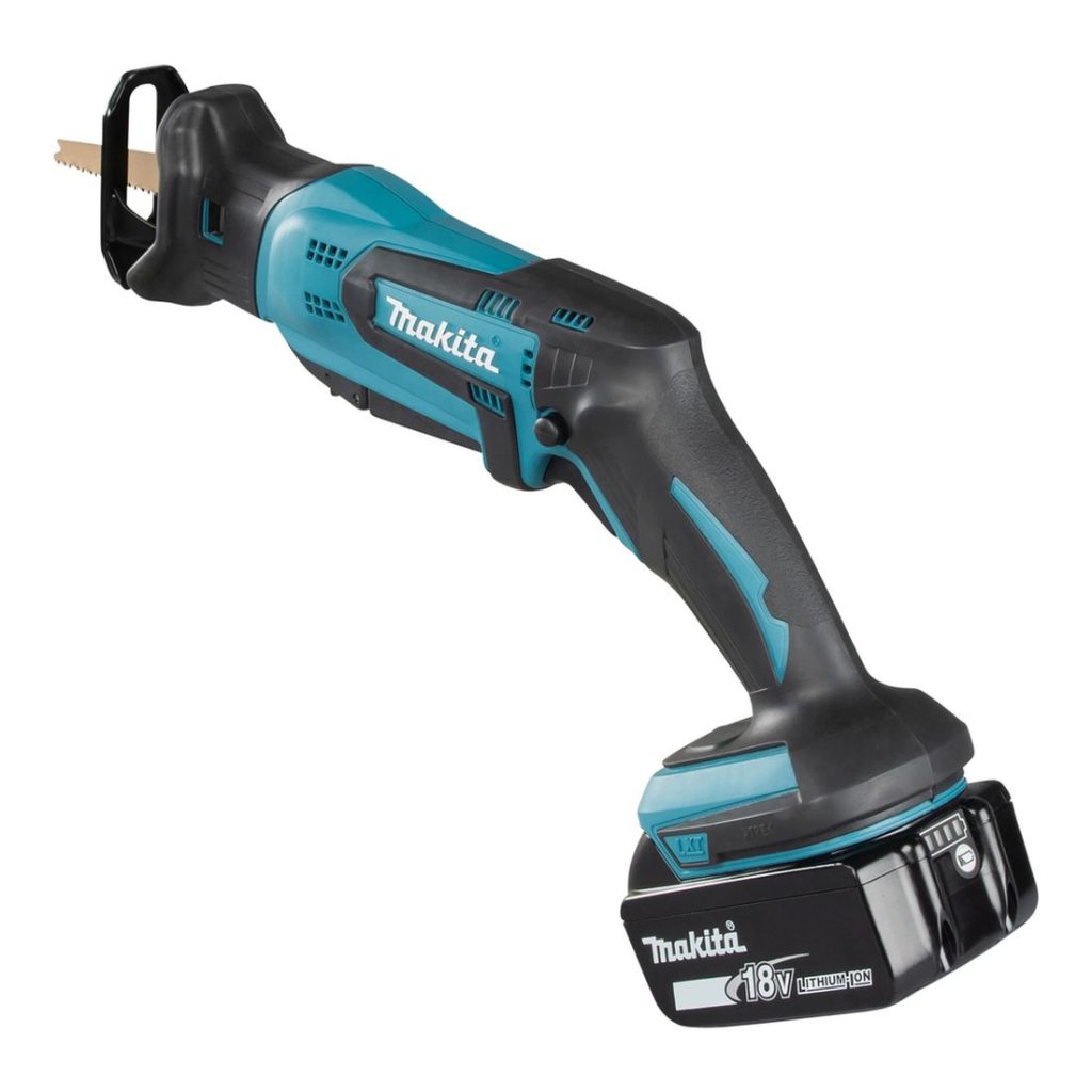 MAKITA Puukkosaha LXT. Kuvassa Puukkosaha LXT vasemmalta takayläviistosta.
