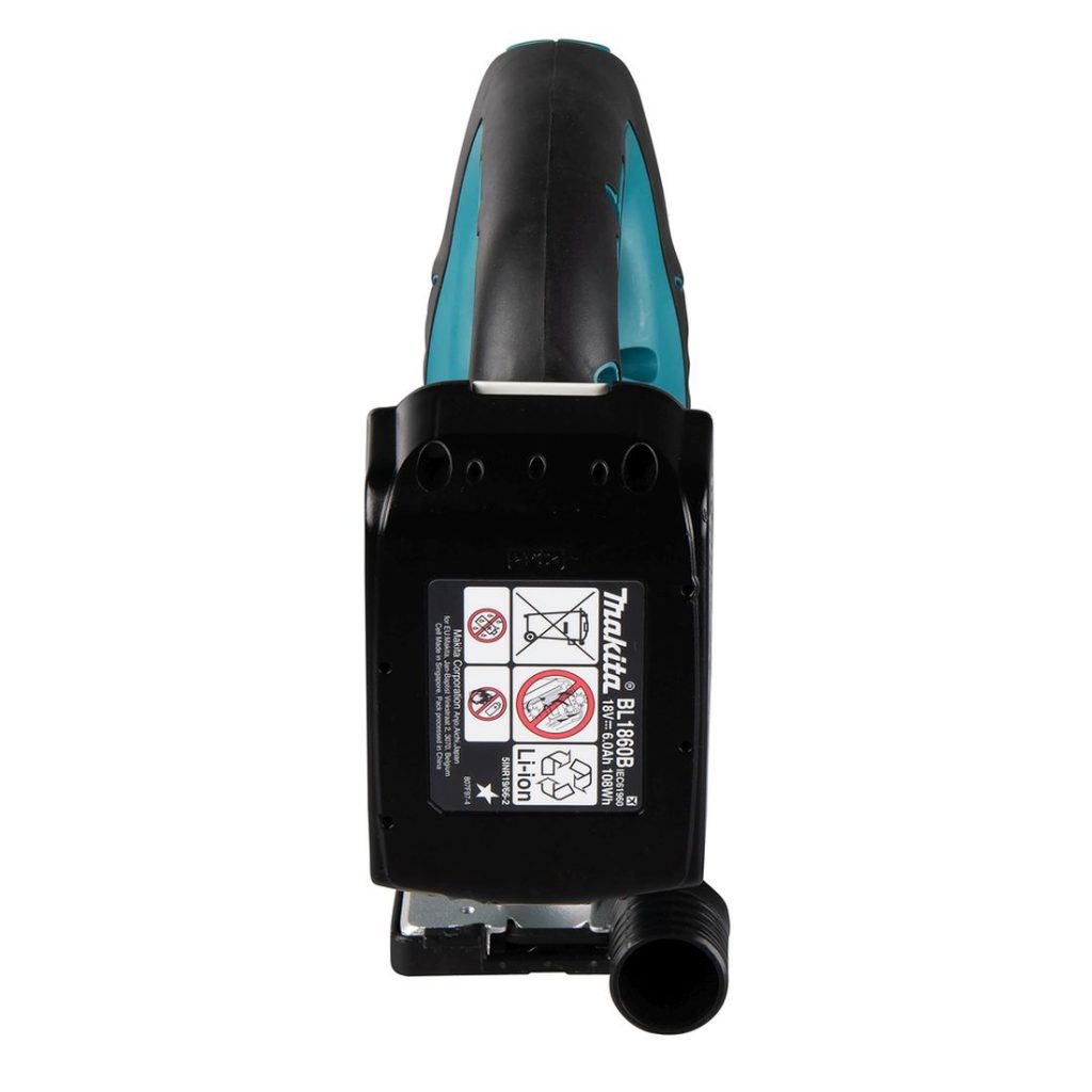 MAKITA Pistosaha LXT. Kuvassa Pistosaha LXT takaapäin.