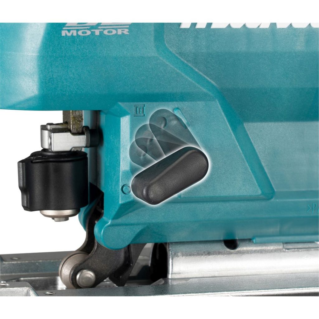 MAKITA Pistosaha LXT. Lähikuvassa Pistosaha LXT:n heiluritoiminnon valitsin.