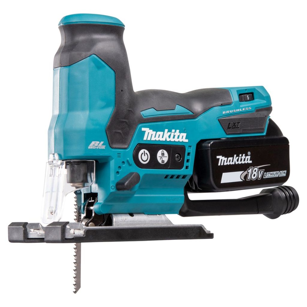 MAKITA Pistosaha LXT. Kuvassa Pistosaha LXT oikealta etuviistosta.
