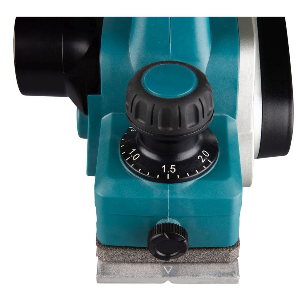 MAKITA Höylä LXT. Lähikuvassa Höylä LXT:n syvyydensäädin.