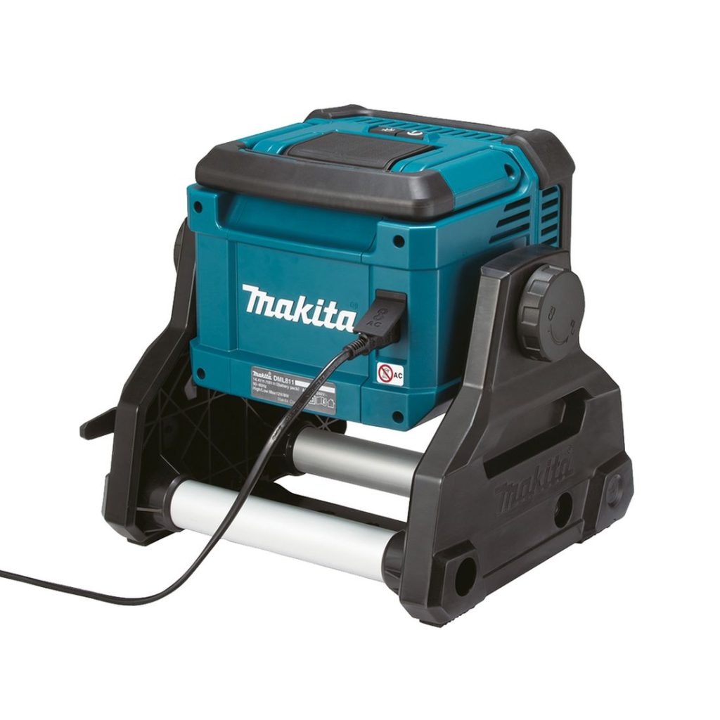 MAKITA LED-valaisin LXT. Kuvassa LED-valaisin LXT oikealta takayläviistosta. Kuvassa virtajohto kytkettynä LED-valasisimeen.