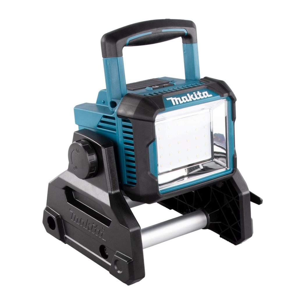 MAKITA LED-valaisin LXT. Kuvassa LED-valaisin LXT vasemmalta etuyläviistosta.