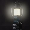 MAKITA Lyhty / Radio LXT. Kuvassa Lyhty / Radio LXT loistaa pimeässä. Kuva vasemmalta etuviistosta.
