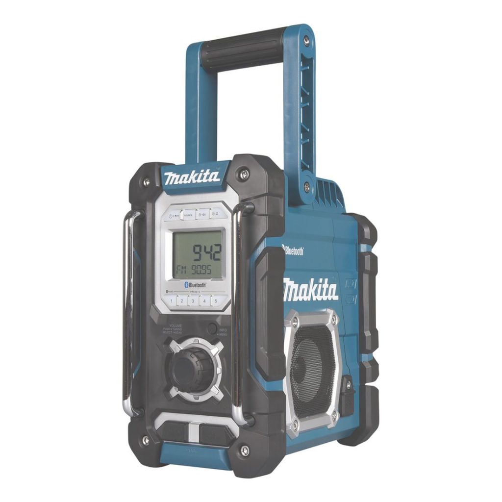 MAKITA Radio CXT / LXT. Kuvassa Radio CXT / LXT oikealta etuviistosta.