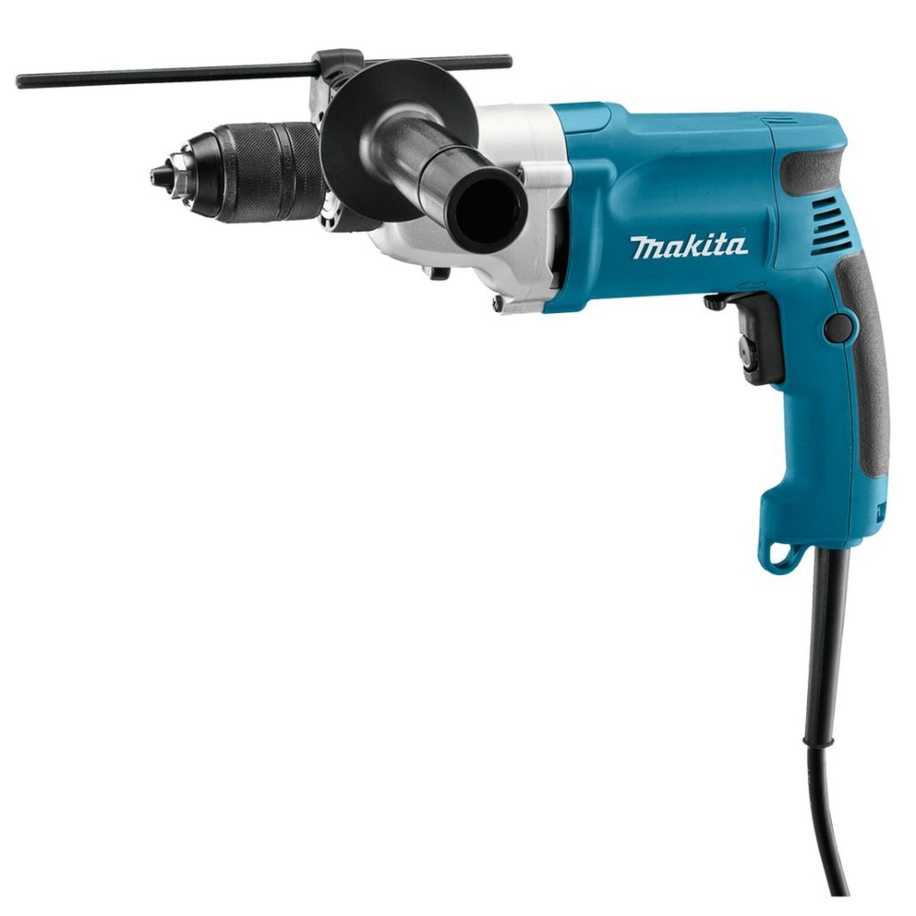 MAKITA Porakone DP4011. Kuvassa Porakone DP4011 vasemmalta sivustapäin.