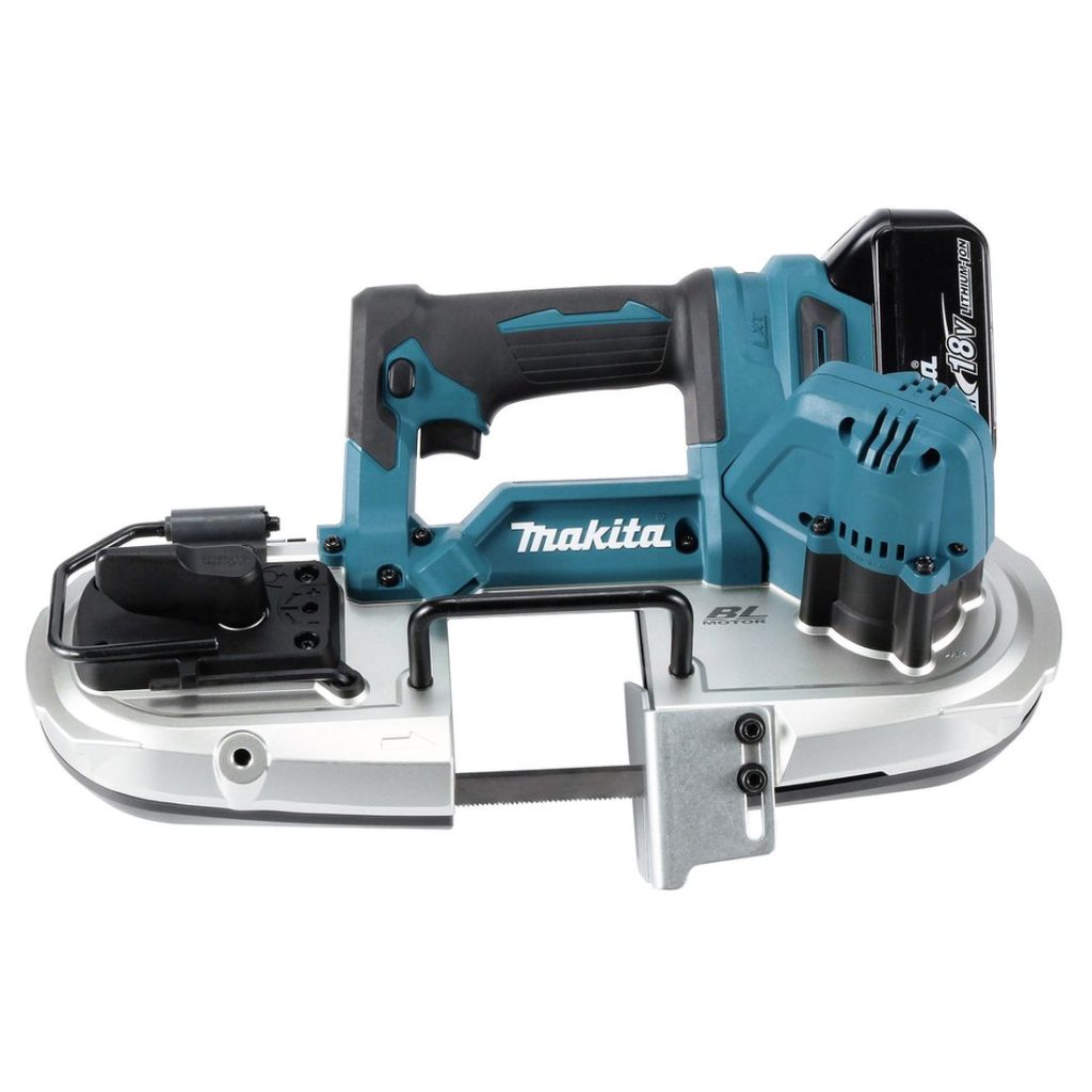 MAKITA Vannesaha LXT. Kuvassa Vannesaha LXT edestäpäin yläviistosta.