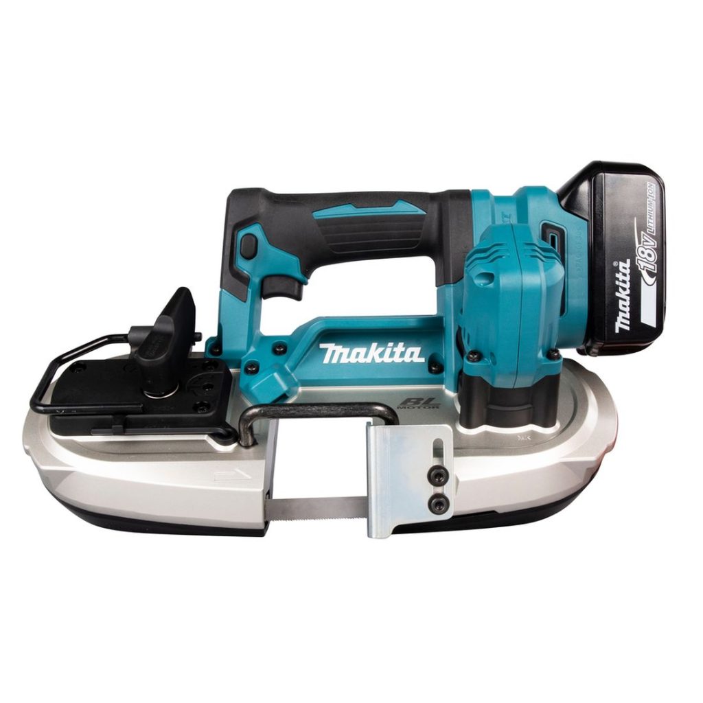MAKITA Vannesaha LXT. Kuvassa Vannesaha LXT edestäpäin yläviistosta.