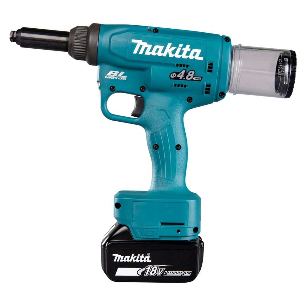 MAKITA Vetoniittikone LXT. Kuvassa Vetoniittikone LXT vasemmalta sivustapäin.