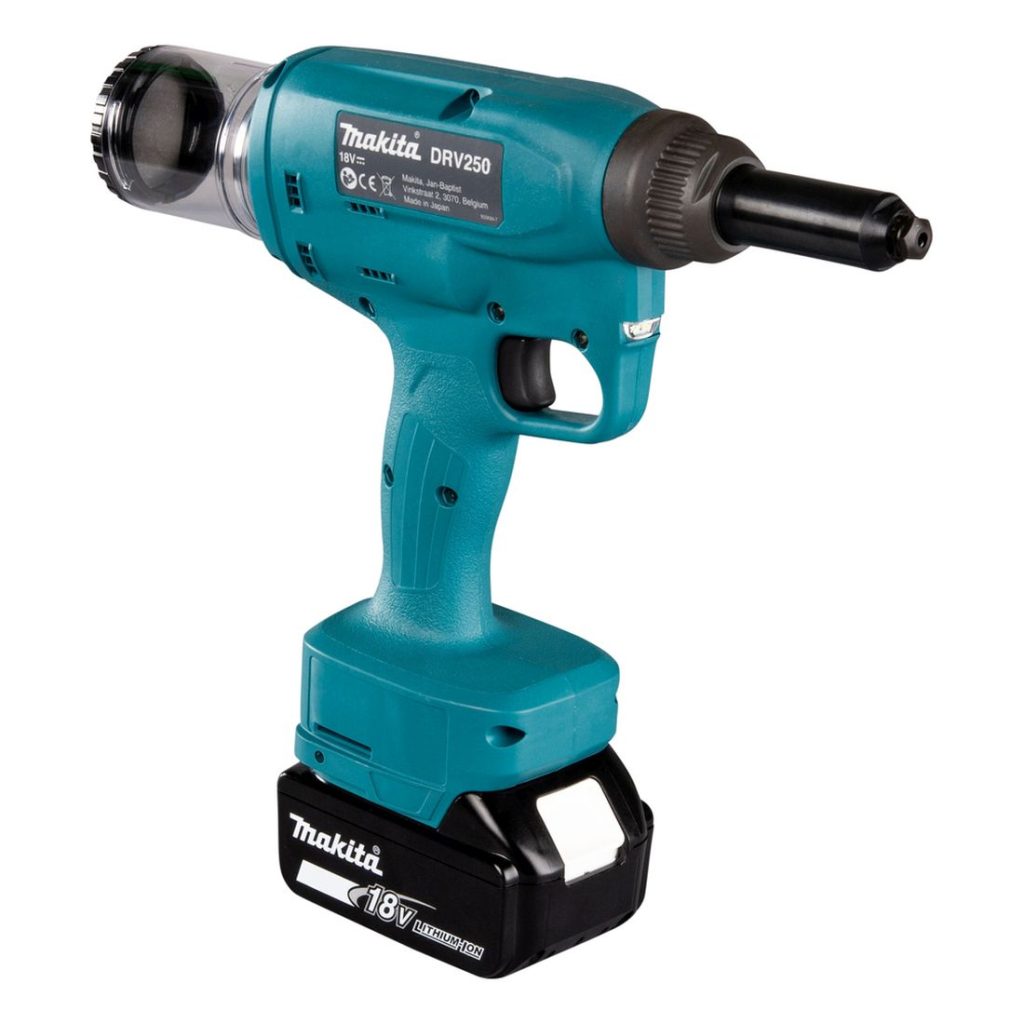MAKITA Vetoniittikone LXT. Kuvassa Vetoniittikone LXT vasemmalta etuyläviistosta.