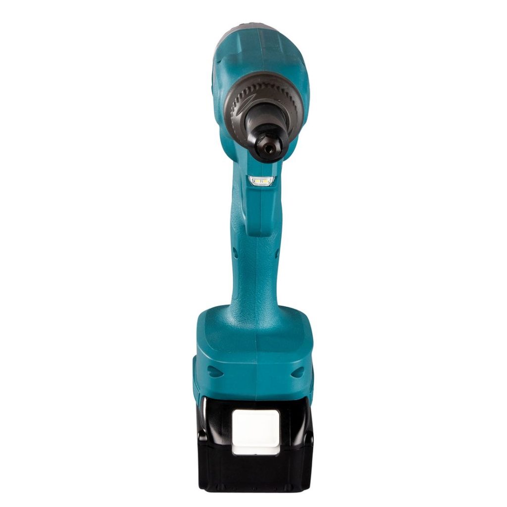 MAKITA Vetoniittikone LXT. Kuvassa Vetoniittikone LXT edestäpäin.