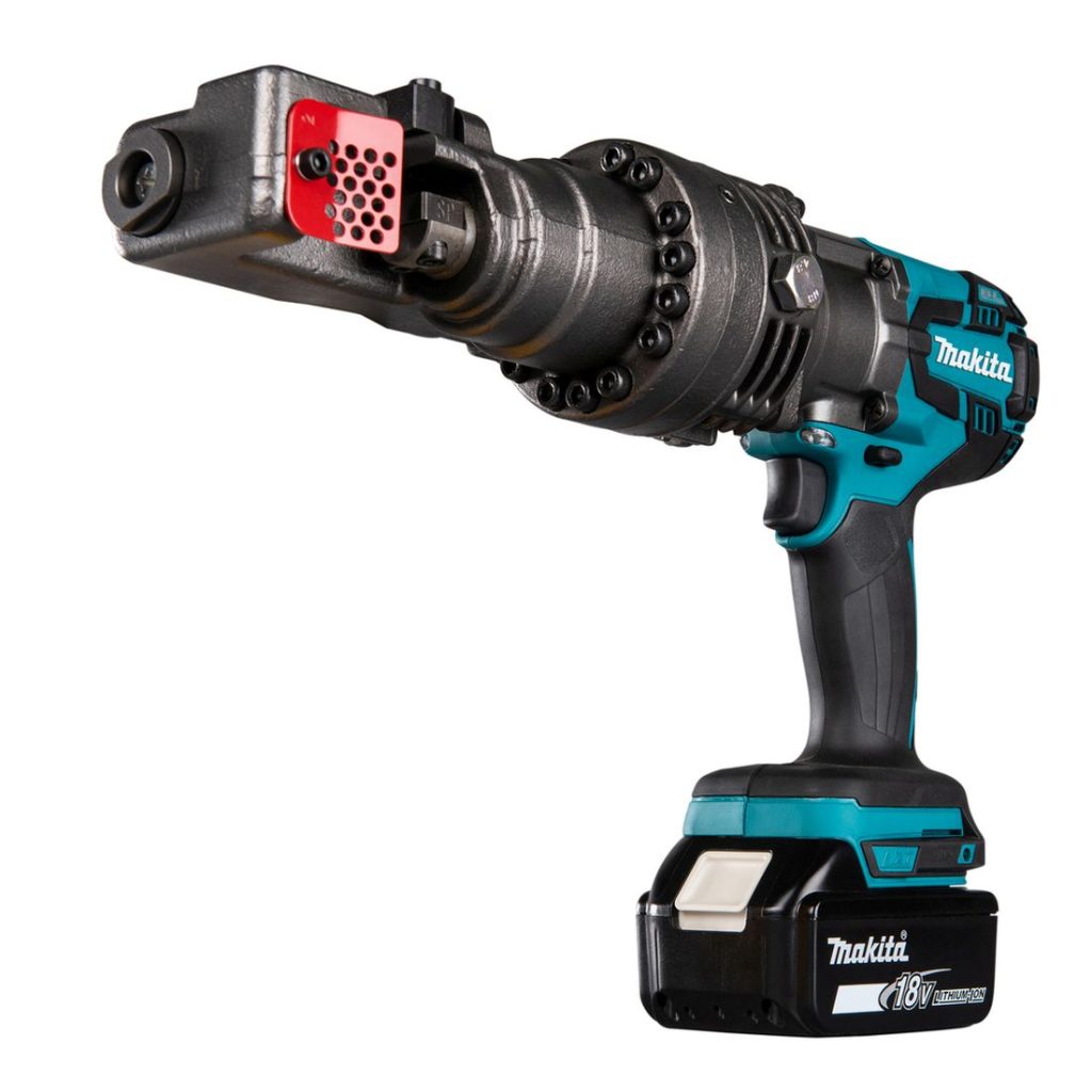 MAKITA Harjateräsleikkuri LXT. Kuvassa Harjateräsleikkuri LXT oikealta etuviistosta.