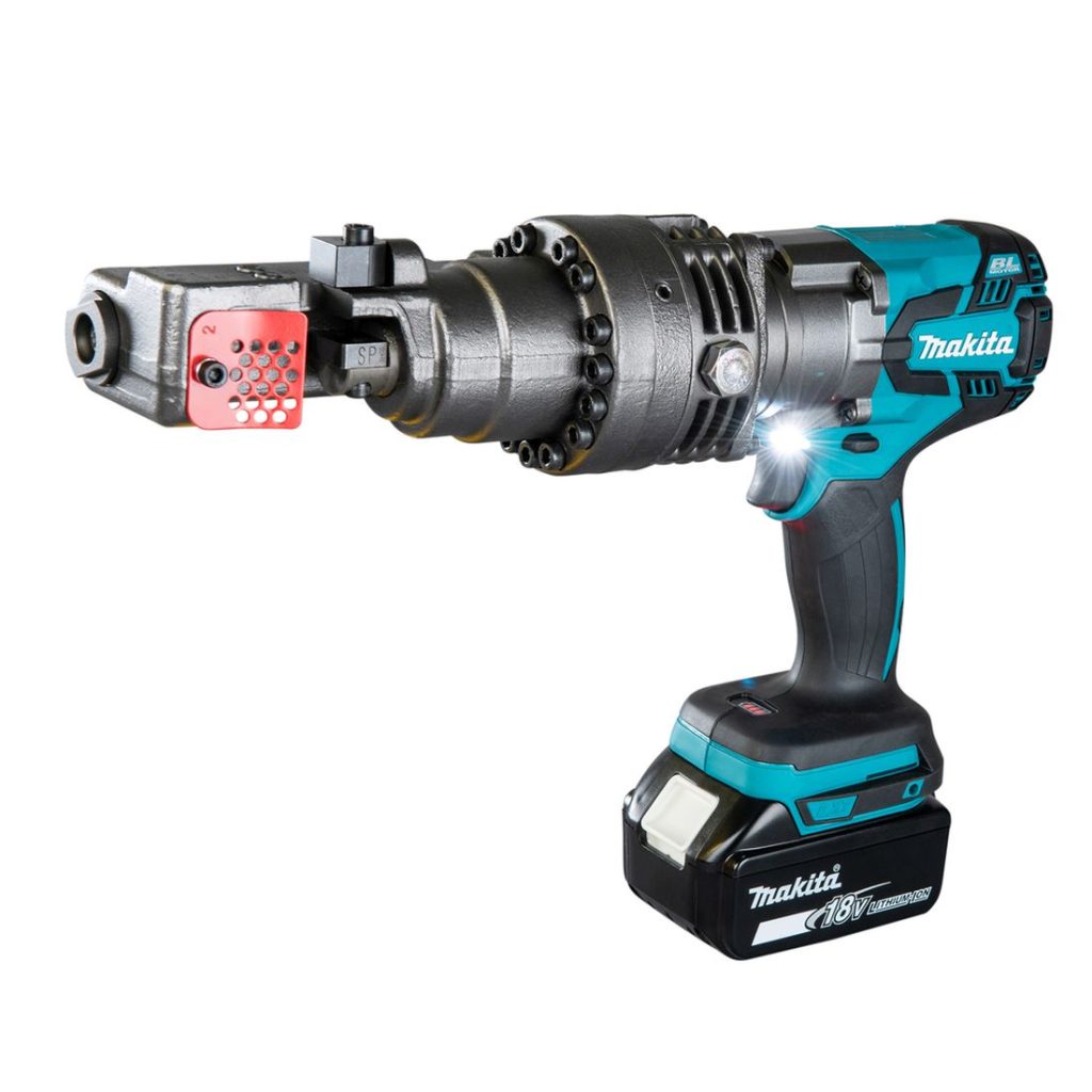 MAKITA Harjateräsleikkuri LXT. Kuvassa Harjateräsleikkuri LXT oikealta etuyläviistosta.