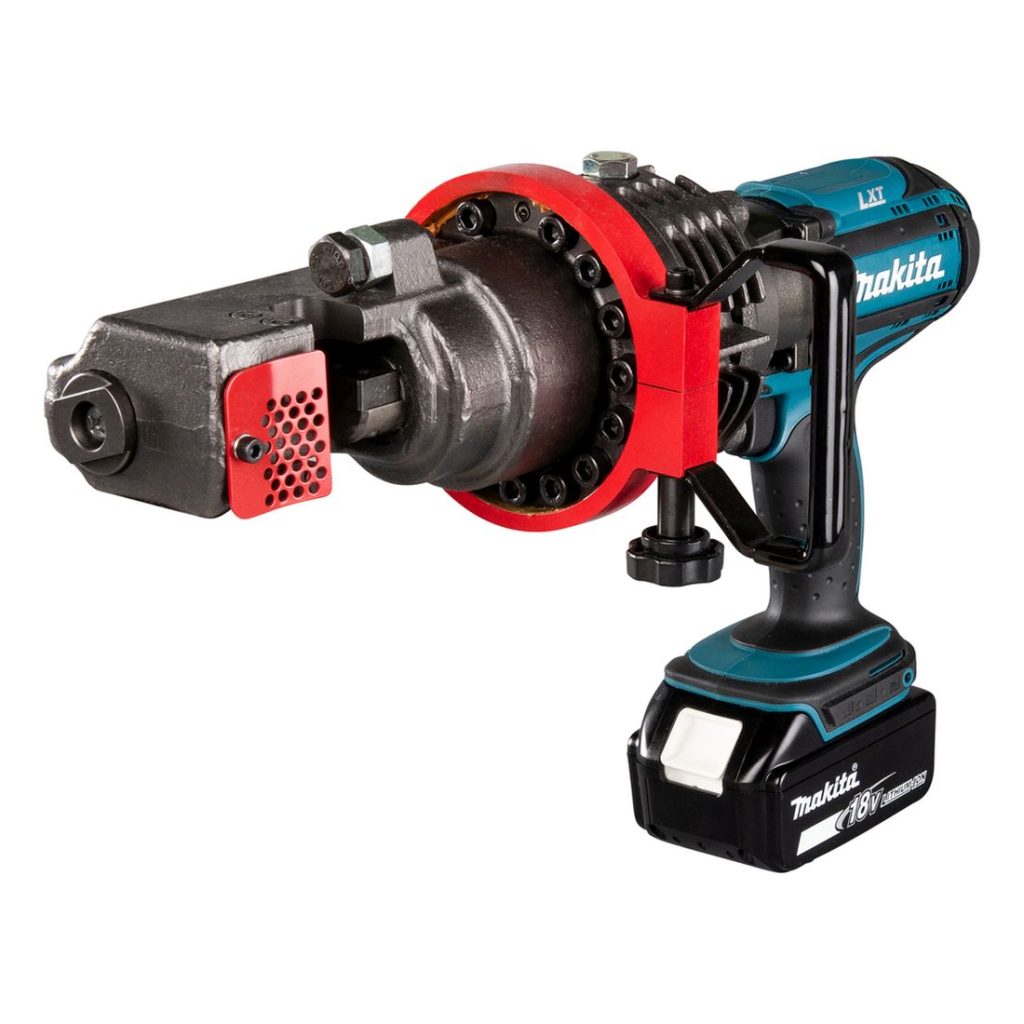 MAKITA Harjateräsleikkuri LXT. Kuvassa Harjateräsleikkuri LXT oikealta etuyläviistosta.