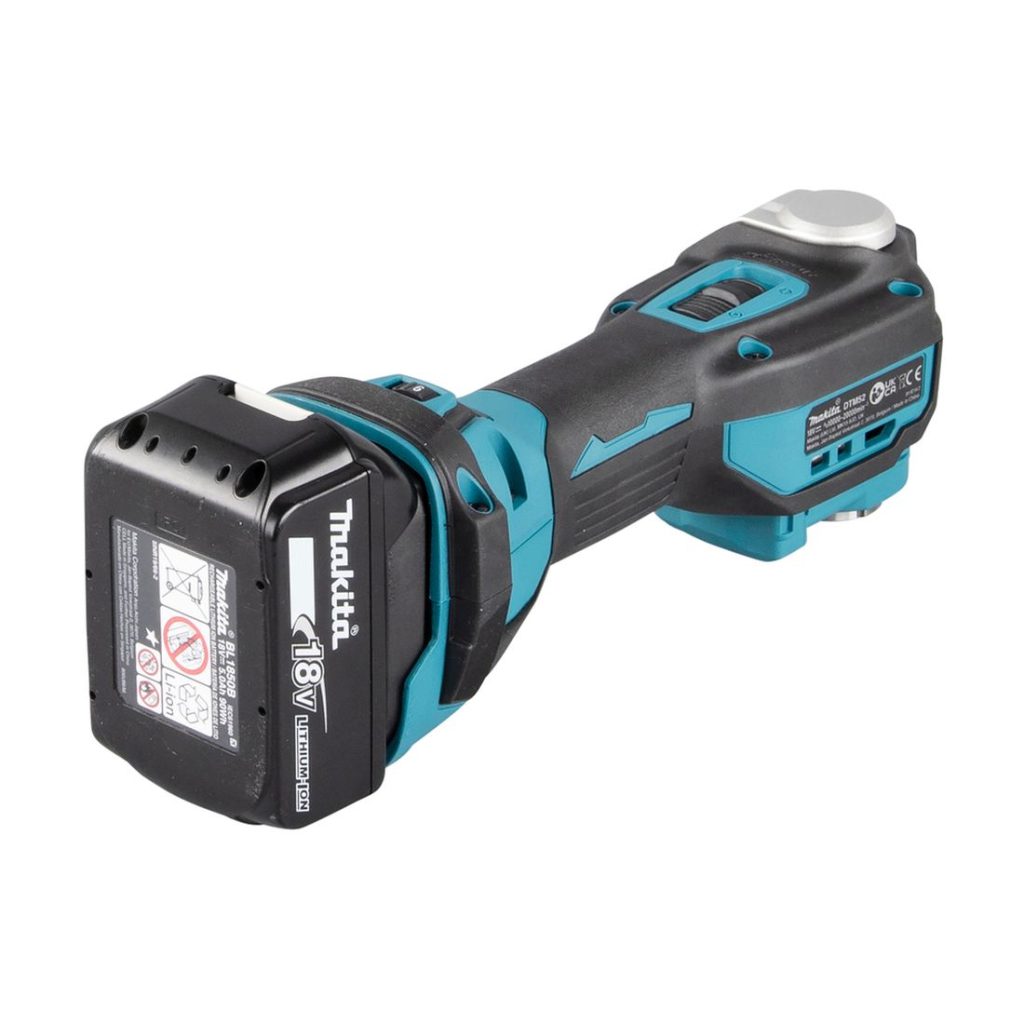 MAKITA Monitoimikone LXT. Kuvassa Monitoimikone LXT oikealta takayläviistosta.